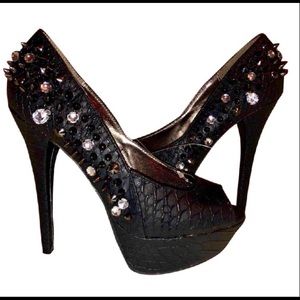 SPIKED/BEJEWELED SNAKESKIN PLATFORM PEEP TOE